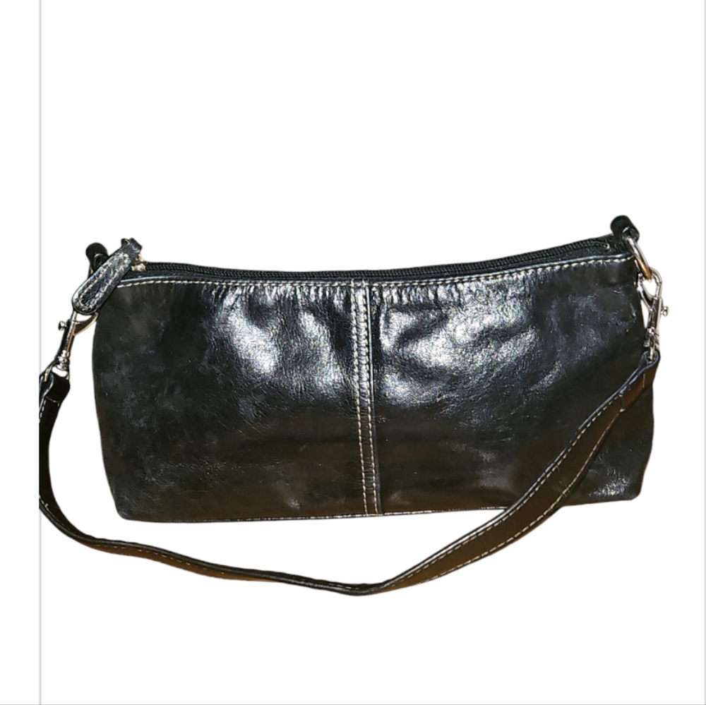 Giani bernini small black shoulder bag W 10"xH 5" EUC no call-outs